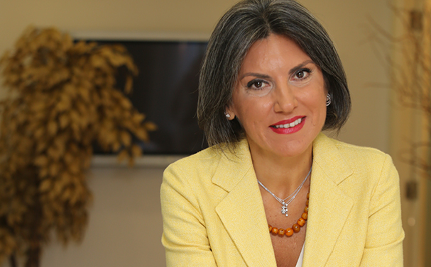 yaprak özer